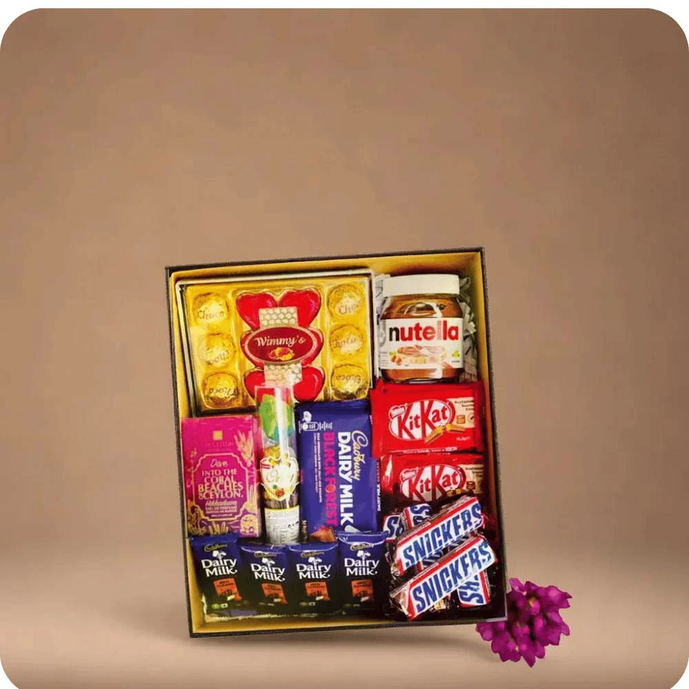 Chocolate Romance Gift Box with Spa Ceylon Perfume (Chocolate 150 pcs) | yevobay.com Sri Lanka